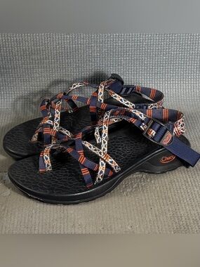 Chaco ZX2 Women’s Red White Blue Sport Water Hiking Sandals Size 7